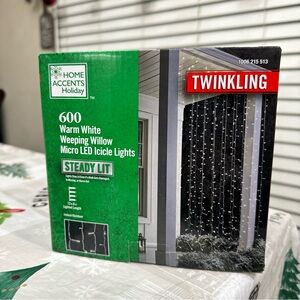 600ct Warm White Twinkling Weeping Willow LED Steady Lit Icicle Lights Weddings